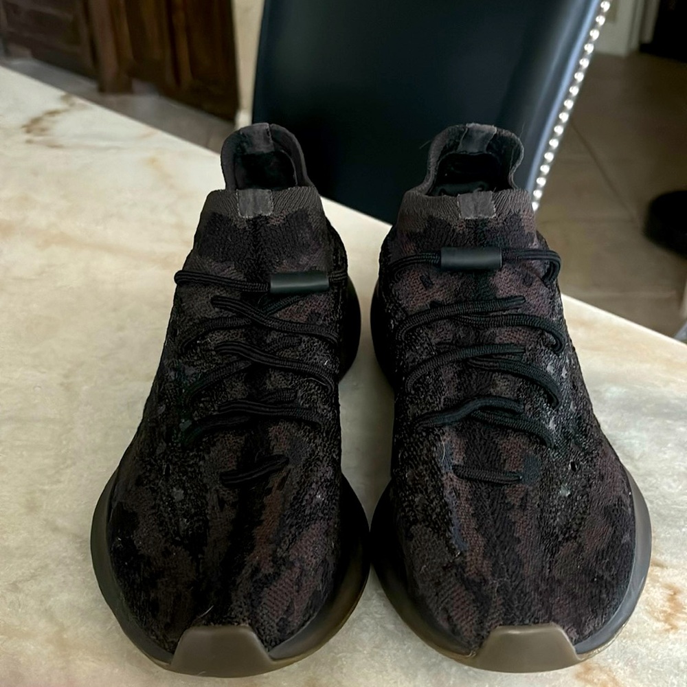 Yezzy Black Tennis